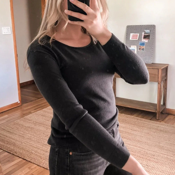 One Grey Day 100% Wool Tight Knit Gray Grunge Bohemian Cutout Back Sweater XS - Picture 2 of 8